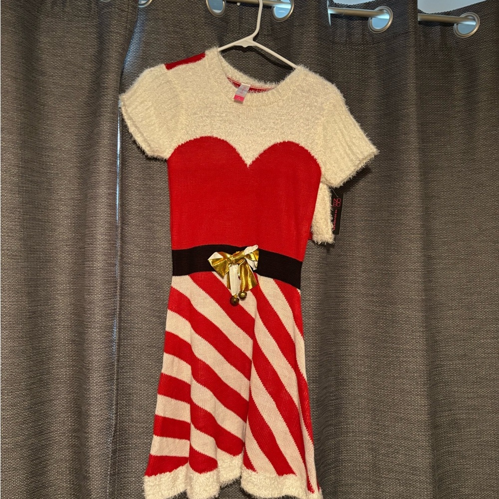 No Boundaries Red and White Knit Fabric